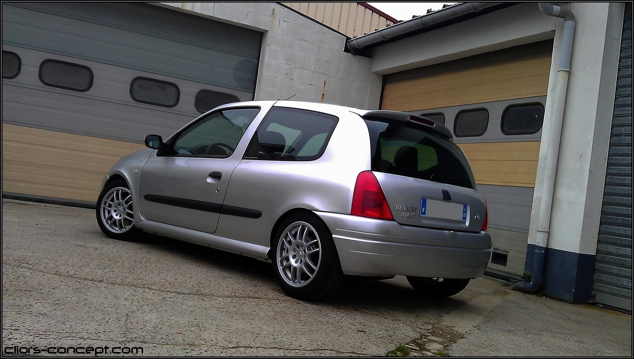clio-rs1-2-3986675.jpg
